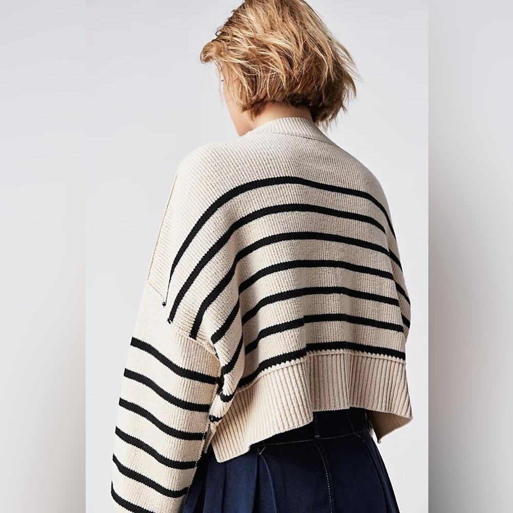 NWT Easy Street Stripe Crop Pullover - Picture 5 of 6